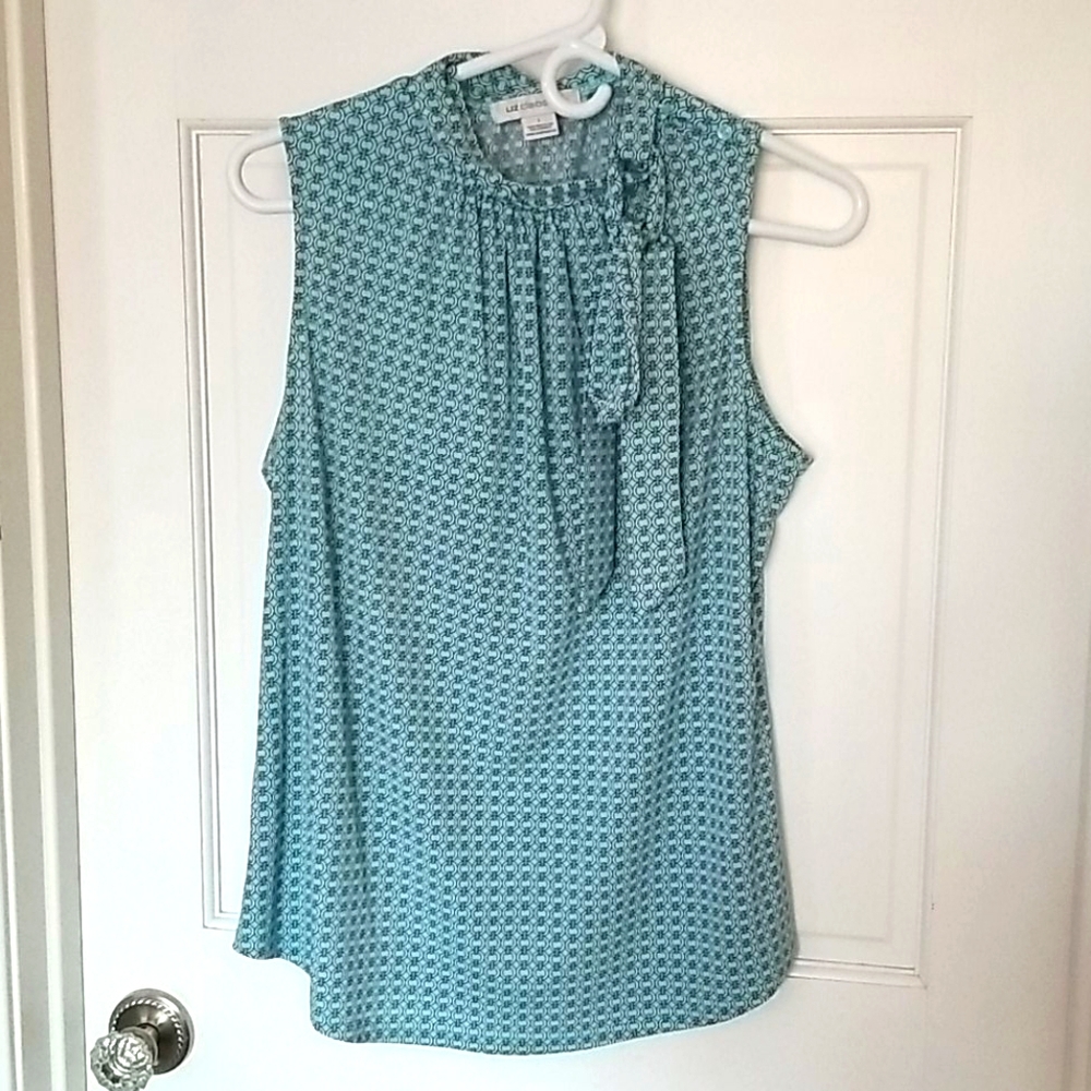 Liz Claiborne Sleeveless Stretchy Shirt